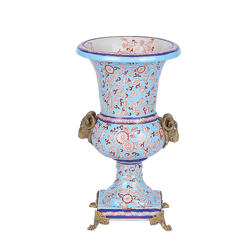 Decorative vases and flower vases